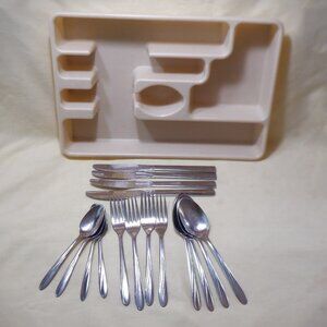 * 16 Pc Stainless Flatwear PLUS Rubbermaid Silverware Organizer / 5 Compartments